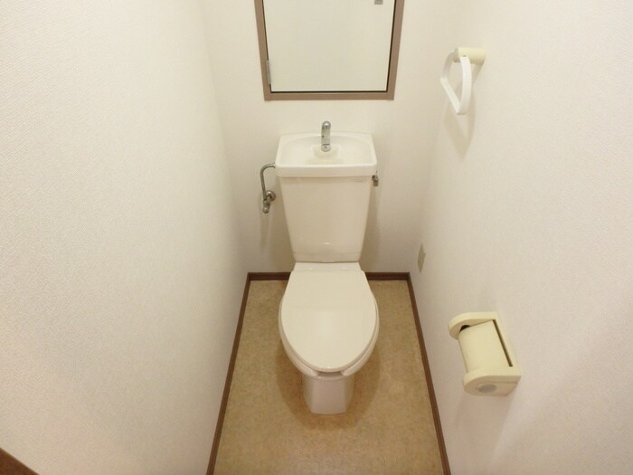 物件内観写真13　(トイレ)