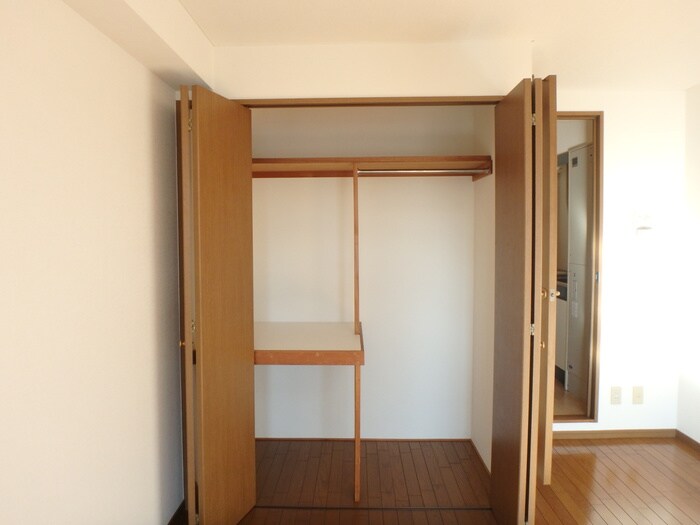 物件内観写真16　(収納)