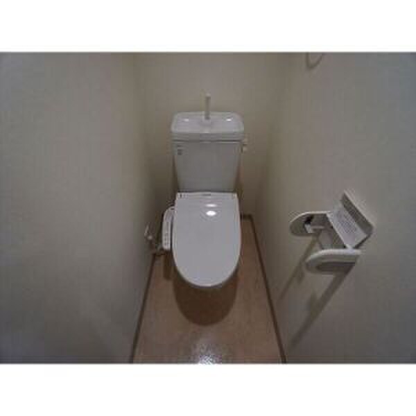 物件内観写真6　(トイレ)