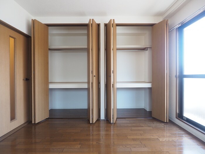 物件内観写真11　(収納)