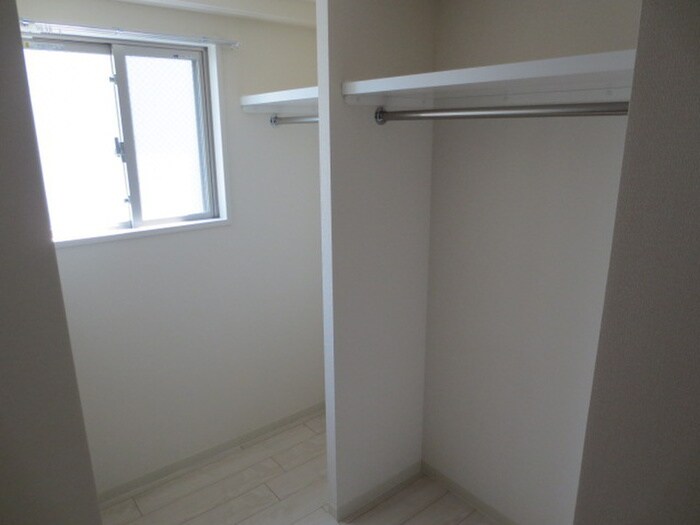 物件内観写真13　(収納)