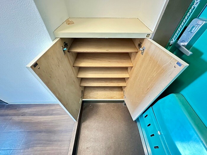 物件内観写真17　(靴箱)