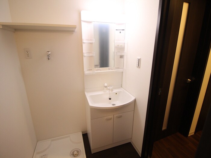 物件内観写真12　(洗面)