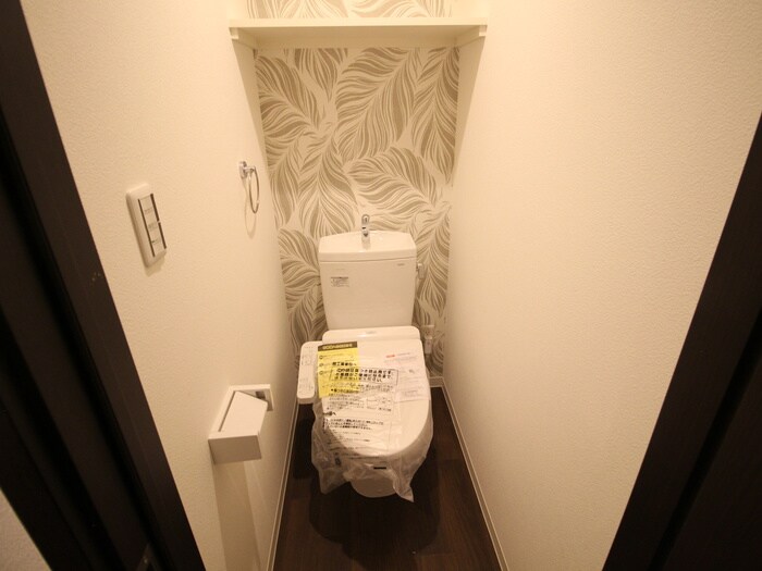 物件内観写真14　(トイレ)