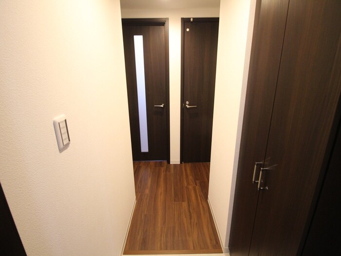 物件内観写真19　(廊下)