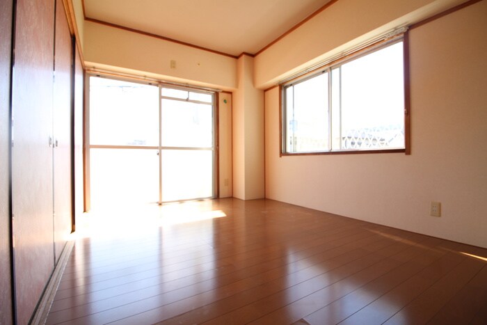 物件内観写真9　(居室)