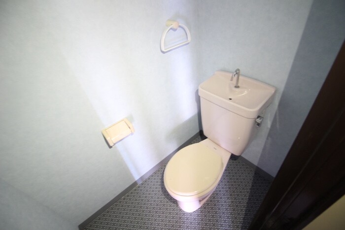 物件内観写真14　(トイレ)
