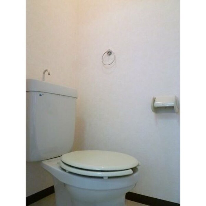 物件内観写真8　(トイレ)