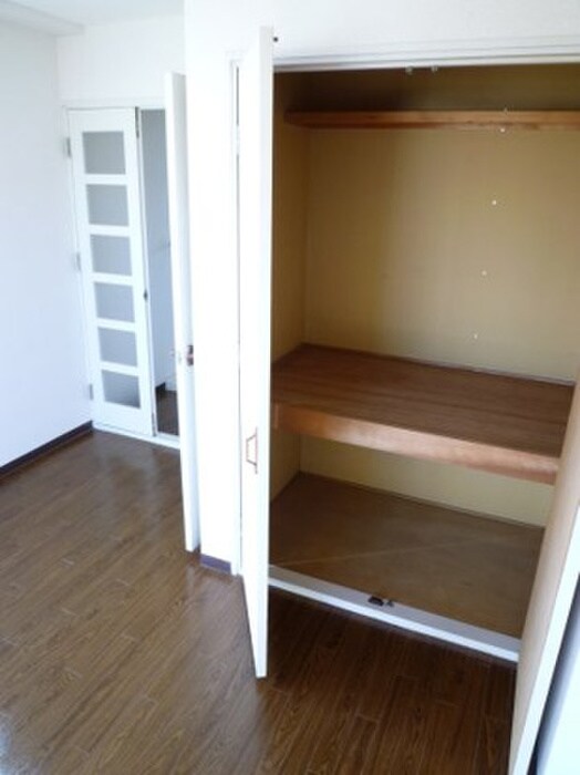 物件内観写真11　(収納)