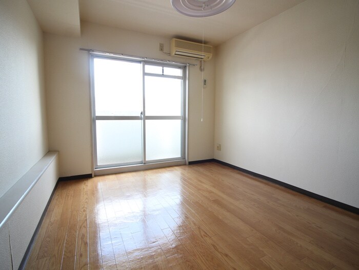 物件内観写真10　(居室)