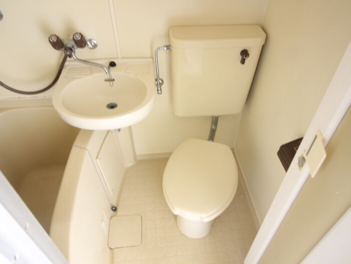 物件内観写真16　(トイレ)