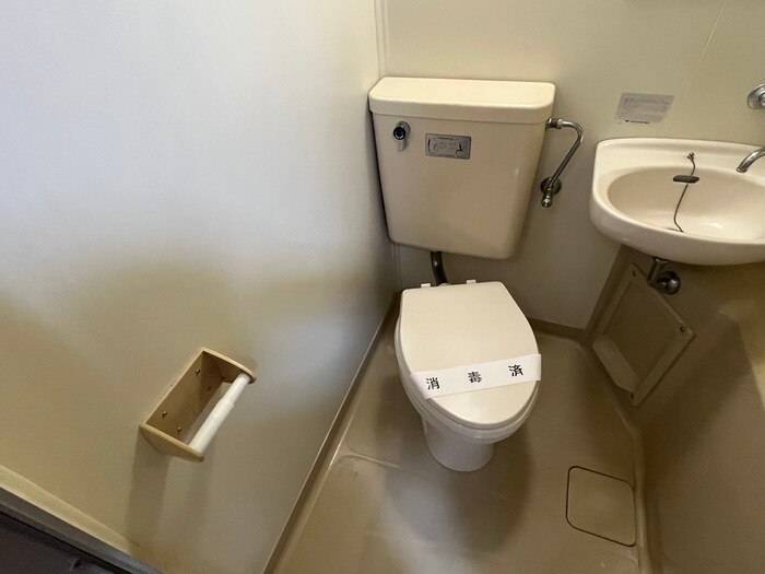 物件内観写真16　(トイレ)