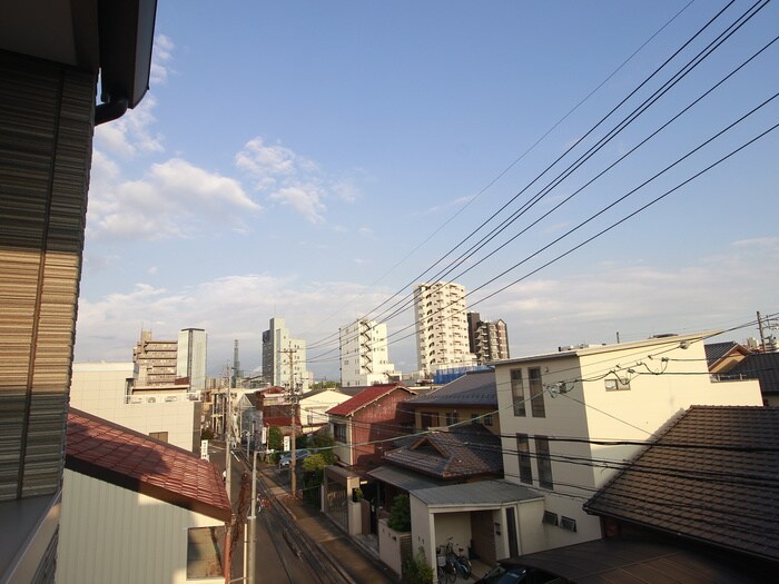 物件内観写真16　(室内からの展望)