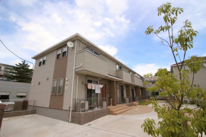 物件外観写真1　(外観写真)