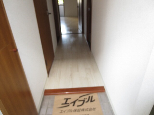 物件内観写真7　(玄関)