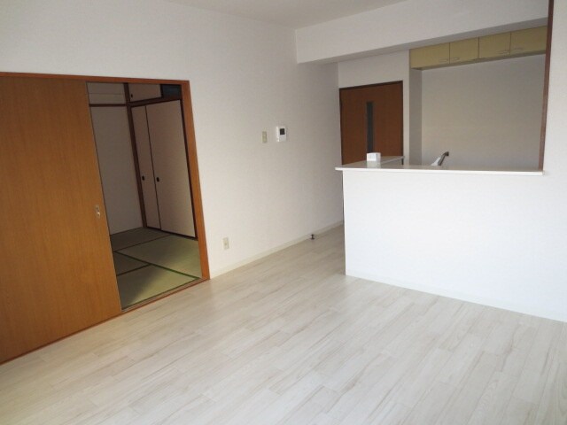 物件内観写真12　(居室)