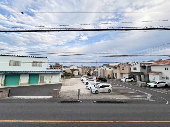 物件内観写真16　(室内からの展望)