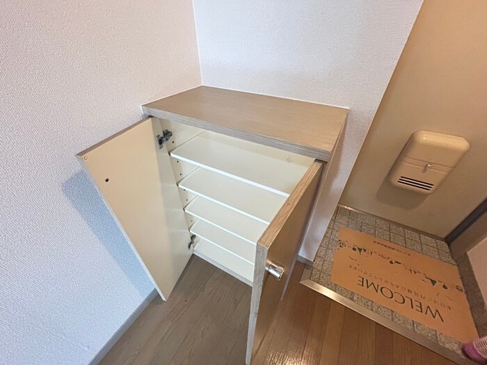 物件内観写真19　(靴箱)