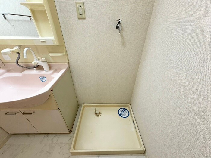 物件内観写真20　(洗濯機置場)