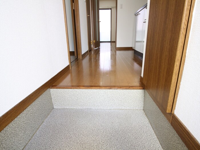 物件内観写真15　(玄関)