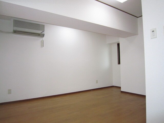 物件内観写真15　(居室)