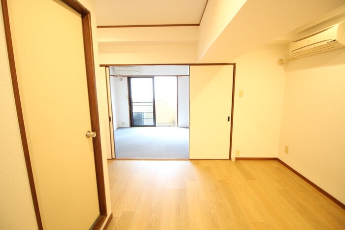 物件内観写真19　(居室)