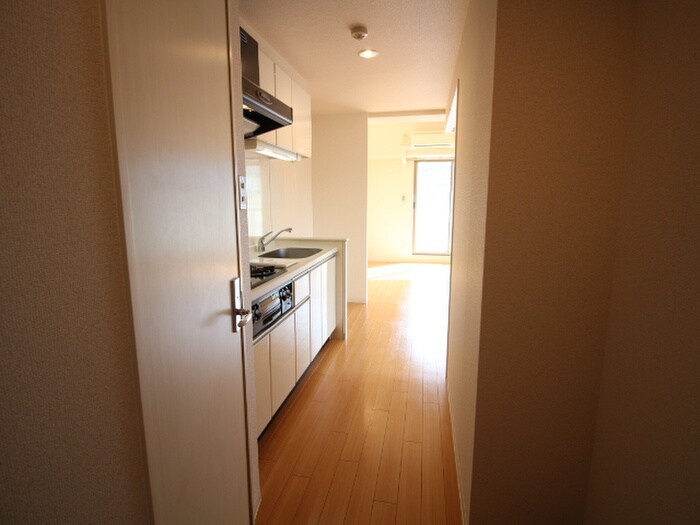 物件内観写真8　(廊下)