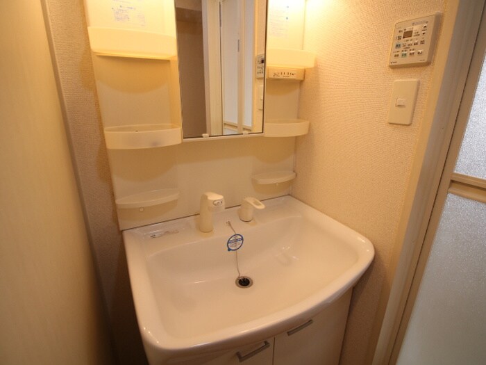 物件内観写真10　(収納)