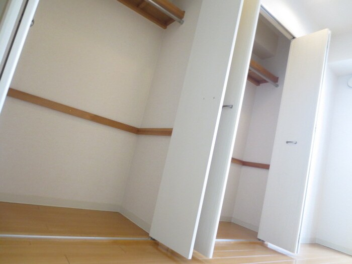 物件内観写真13　(収納)