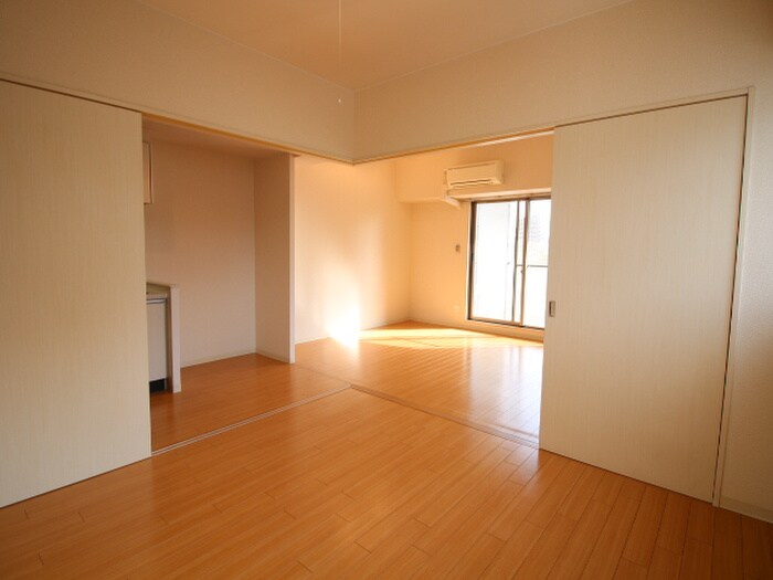 物件内観写真15　(居室)