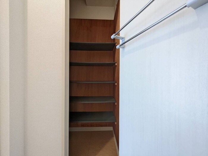 物件内観写真17　(靴箱)