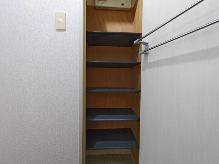 物件内観写真17　(靴箱)