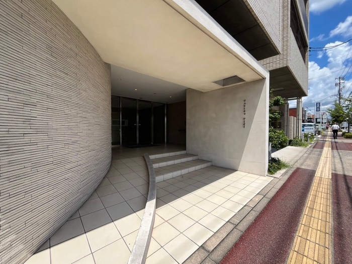 フェリ－チャ　アイオイのエントランス部分