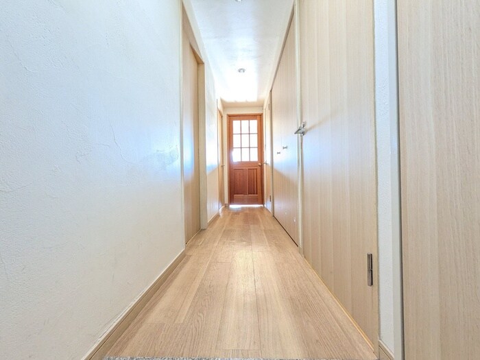 フェリ－チャ　アイオイの廊下