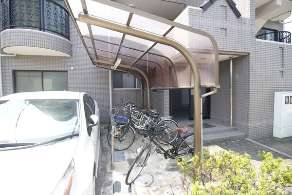 駐輪場