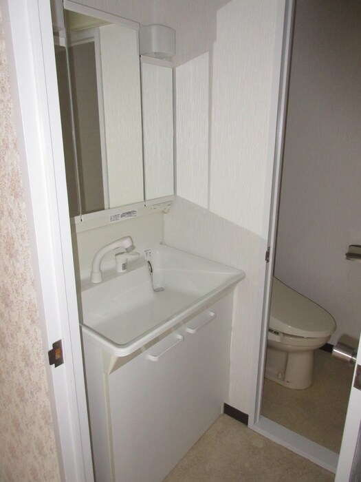 物件内観写真7　(洗面)