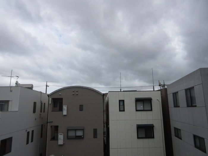 物件内観写真12　(室内からの展望)