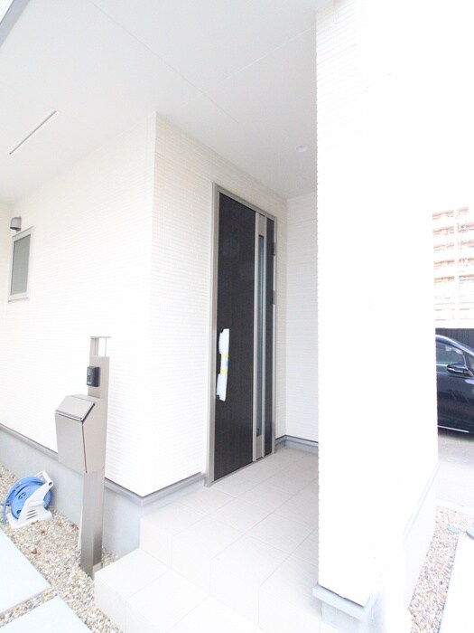 宿跡町戸建Westの物件外観写真