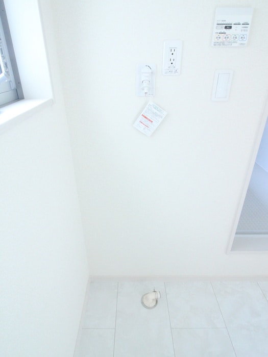 物件内観写真19　(洗濯機置場)