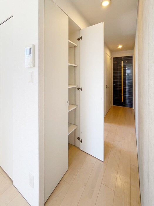 物件内観写真18　(収納)