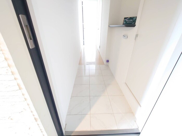 物件内観写真22　(玄関)