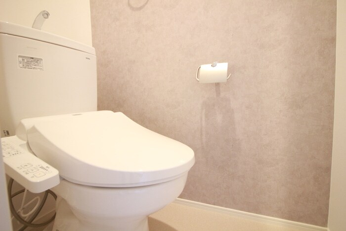 物件内観写真14　(トイレ)