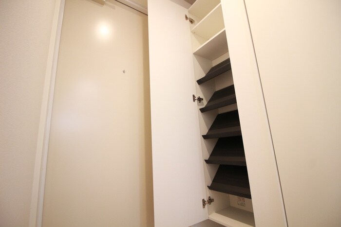 物件内観写真18　(靴箱)