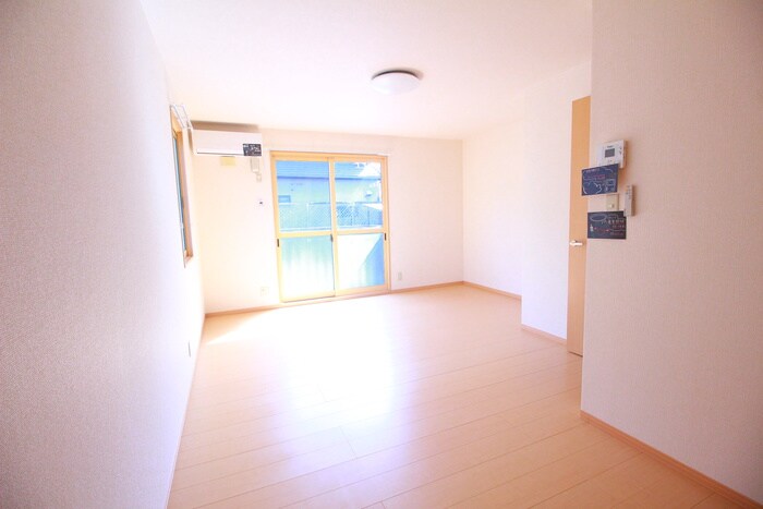 物件内観写真5　(居室)