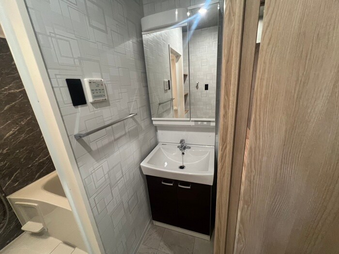 物件内観写真15　(洗面)