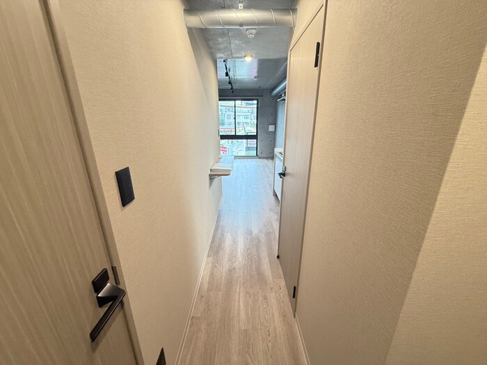 物件内観写真19　(廊下)