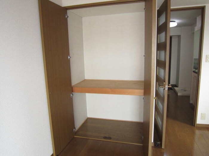 物件内観写真12　(収納)
