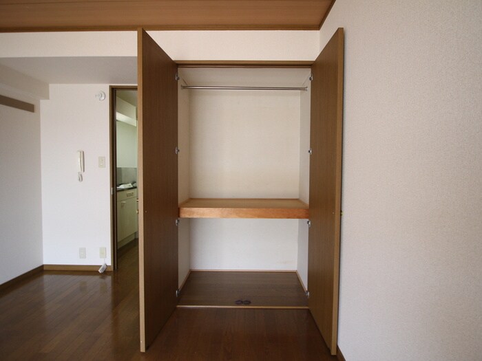 物件内観写真15　(収納)