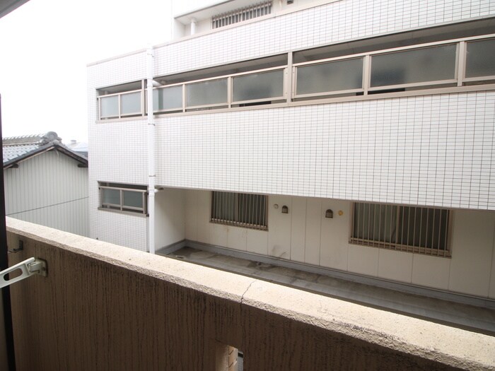 物件内観写真17　(室内からの展望)