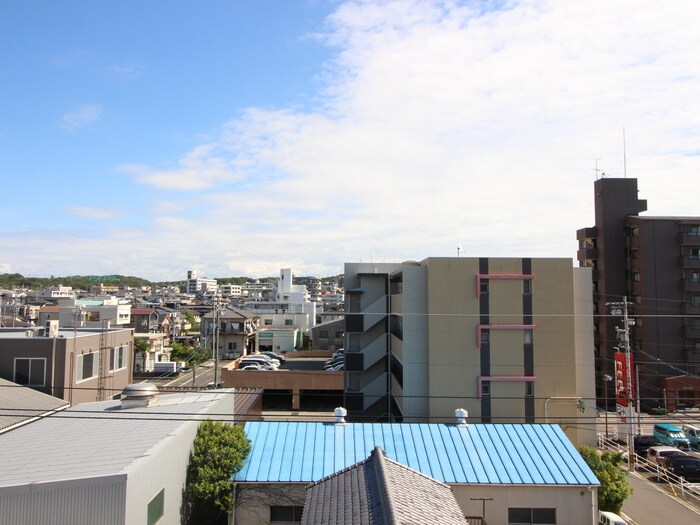 物件内観写真20　(室内からの展望)